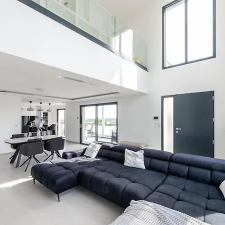 别墅 Luxe Piscine Vue 格勒内